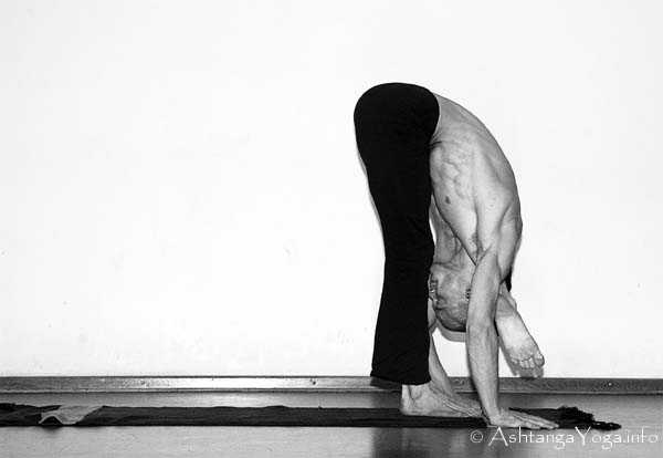 Skandasana - Ashtanga Vinyasa Yoga transcends gravity in Advanced A Series (Sthira Bhaga). 
