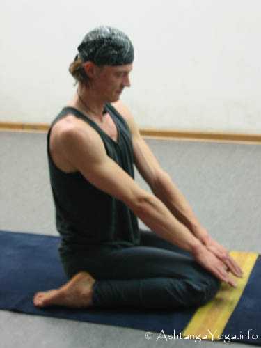 Pariangasana A - Ashtanga Vinyasa Yoga; scratching on the edge of impossibility - Advanced B Series (Sthira Bhaga). 